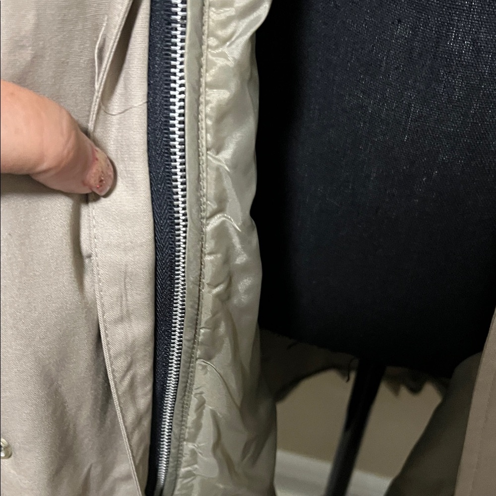 London Fog Men's Beige Trench Coat - Picture 6 of 14